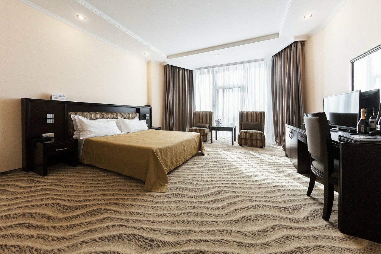 Гостиница Гранд Отель Аквамарин Ру Севастополь