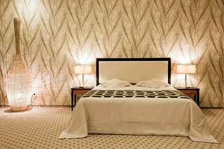 Гостиница Гранд Отель Аквамарин Ру Севастополь Дизайнерский полулюкс/Design Deluxe-3